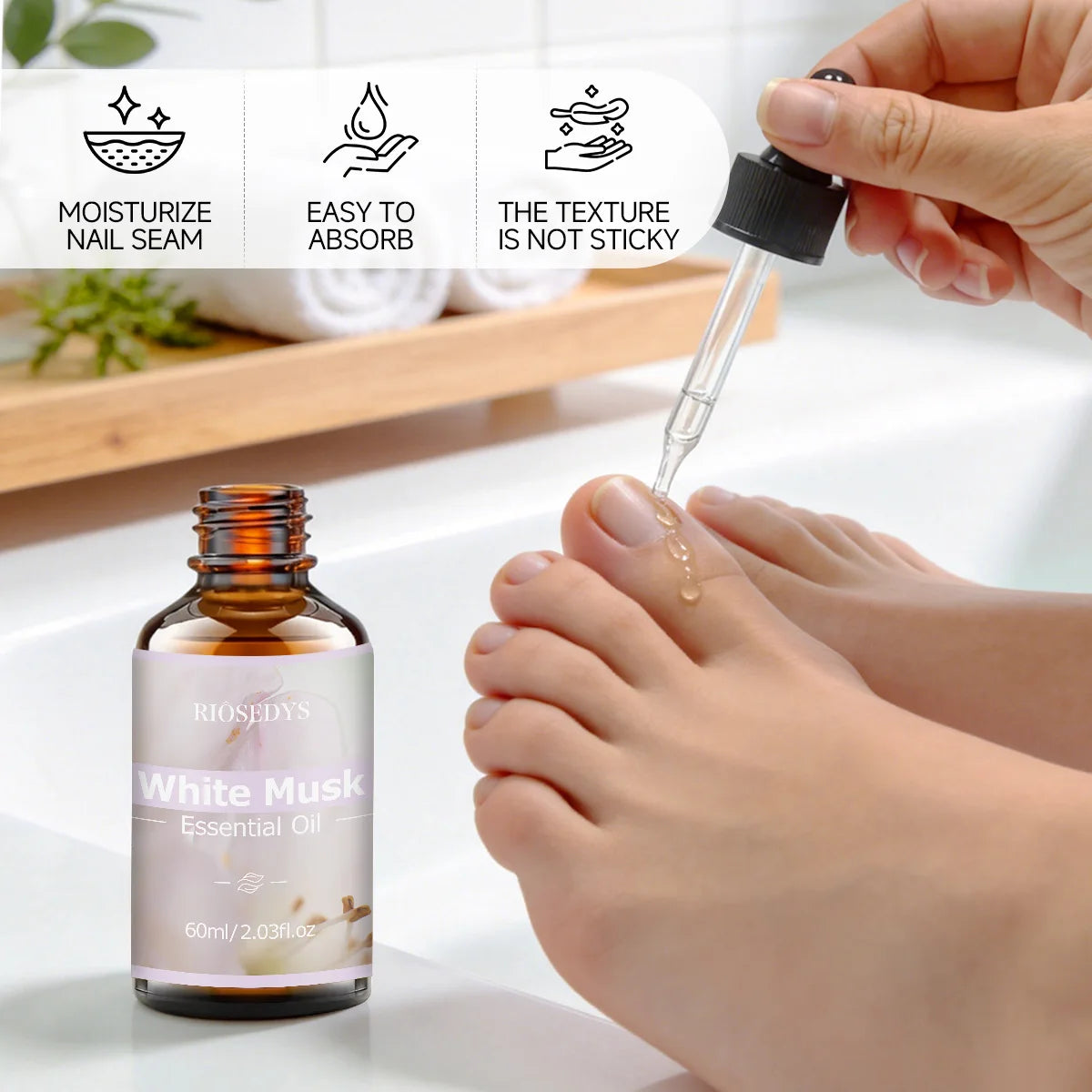 60ml WHITE MUSK essential oil has deep nourishing moisturizing effects, making it suitable for massage, skin care, and hydration